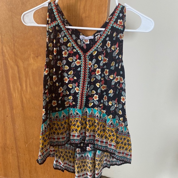 Floral Flowy Tank Top. - Picture 1 of 4
